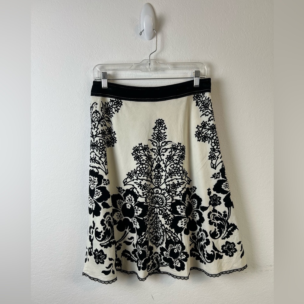 Cynthia Steffe White with Black Velvet Floral Lace Hem A-Line Skirt Formal Party